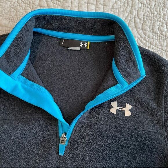 ✨ Under Armour Girl’s Black Blue Fleece 7 - Picture 2 of 6